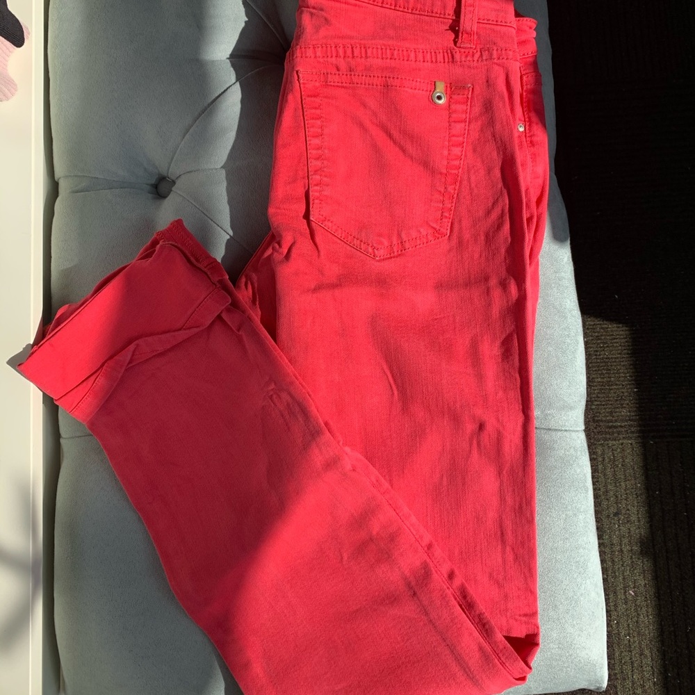 Salmon color jeans